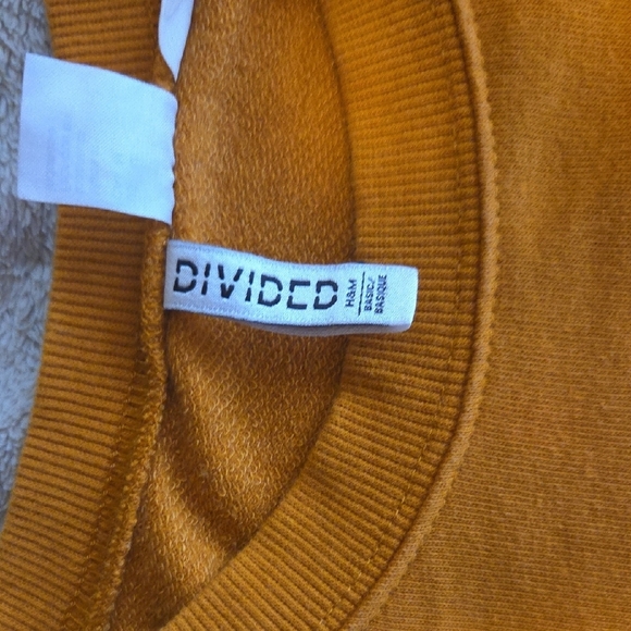 H&M Women's Orange Sweater - Picture 6 of 8
